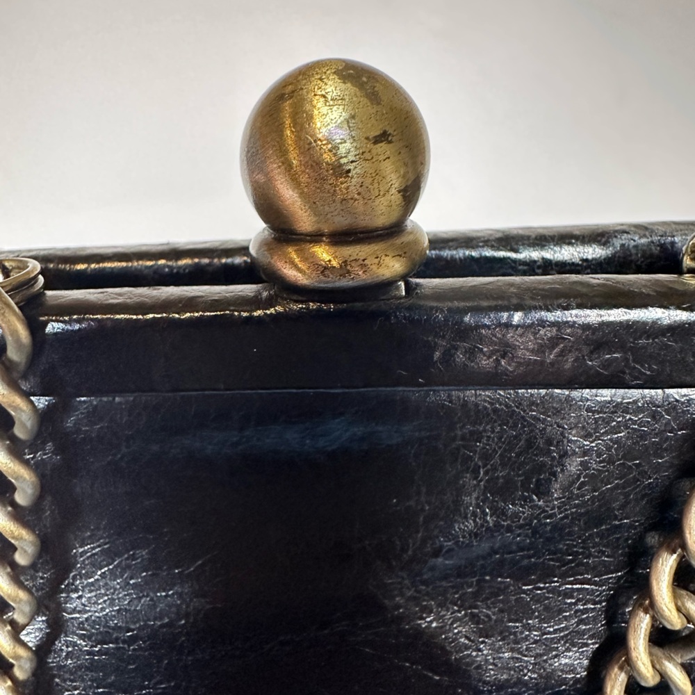 Hobo Int. Black Leather Kiss Lock Crossbody‎ Bag Chain Strap Floral Lining - Picture 13 of 13